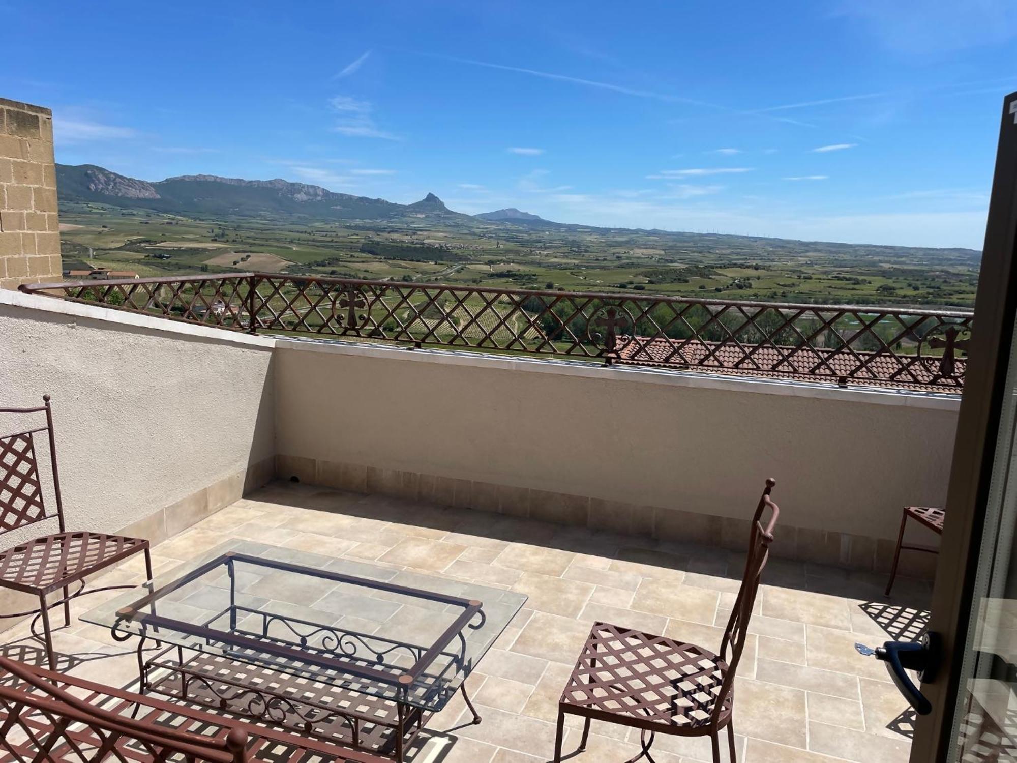 El Retiro Del Obispo Guest House Laguardia Exterior photo